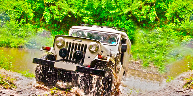 Sholayar Forest Jeep Safari